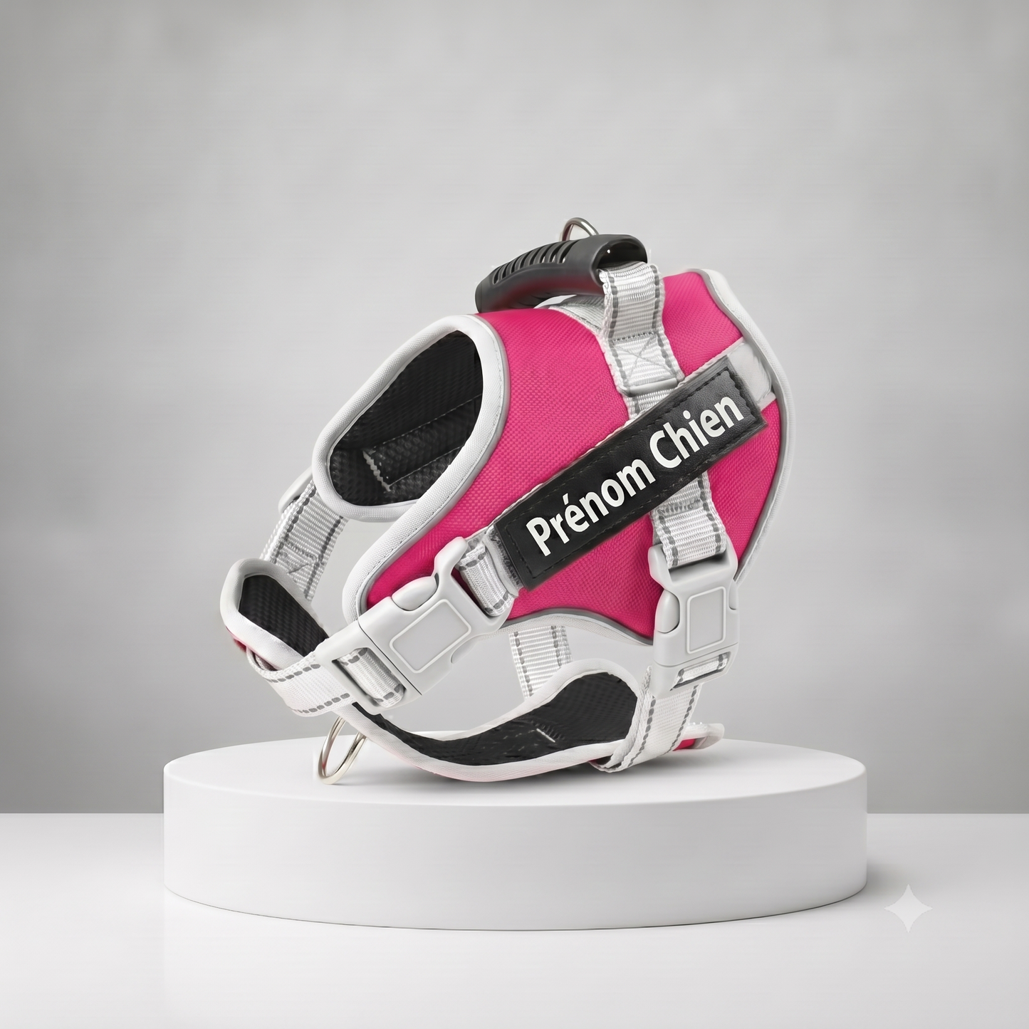 Harnais chien personnalisé fuchsia et blanc avec prénom brodé, rembourré et ajustable, poignée de maintien intégrée