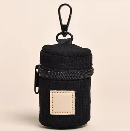 Housse distributeur de sacs à crottes pour chien en velours côtelé noir avec fermeture éclair et mousqueton, compact et pratique pour les balades